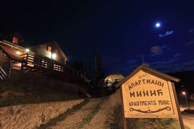 Загородные дома Art Apartments Minic Колашин-37